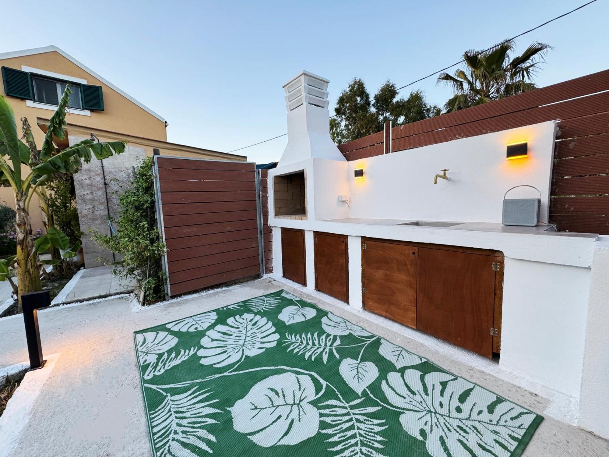 Burnelia Vacation House Lefkimmi  Exterior photo